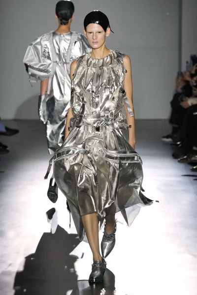Look 8